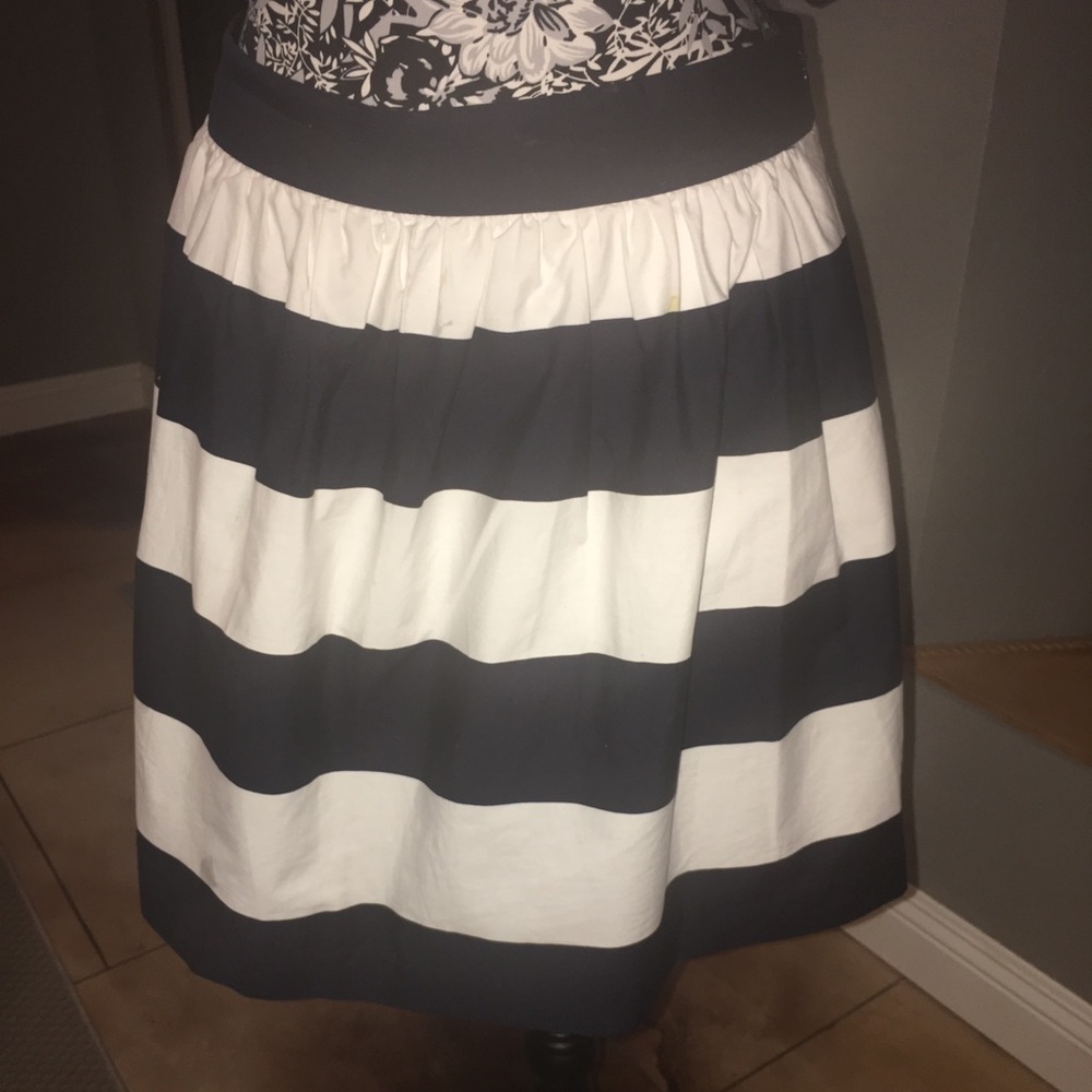 Banana Republic Summer Tulip Skirt